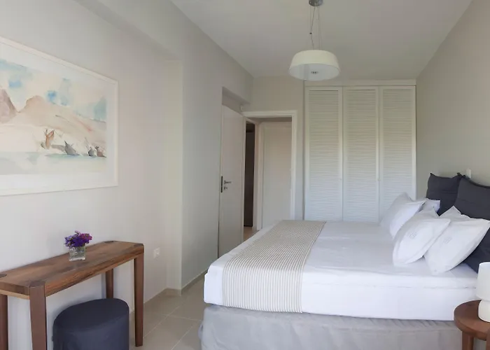 Aethrion Boutique Homes Apartment *