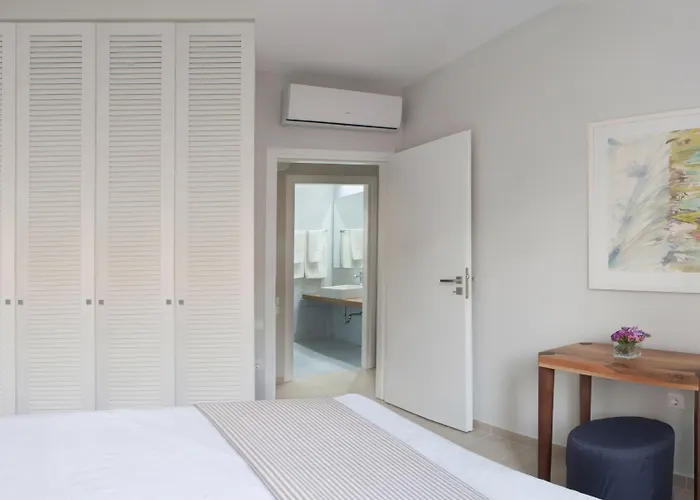 Aethrion Boutique Homes Apartment *